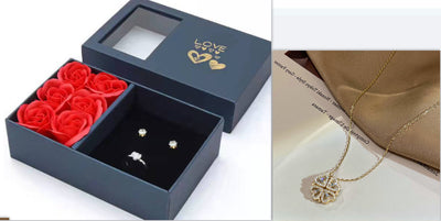 Retro Magnetic Four-Leaf Clover Heart Pendant Necklace